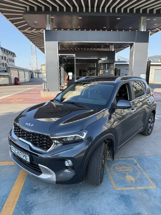 Kia Sonet Prestige 2025