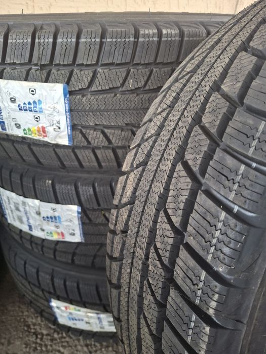Шины новые 235/70/16