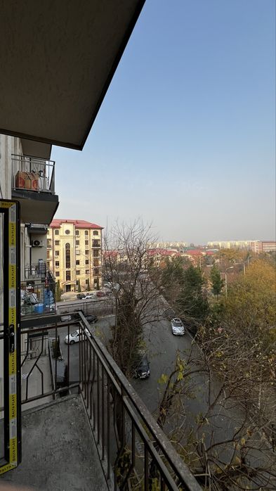 Продаётся дом/3 -ком КВ. Алмазарский район,Ташкент .Пл:100кв.м