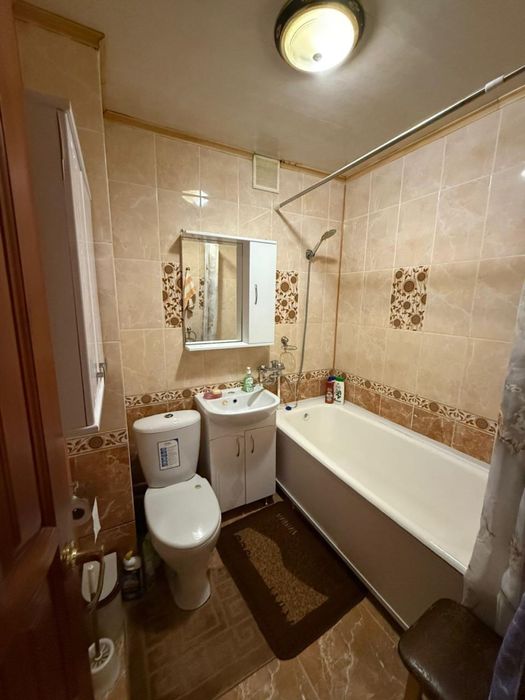 1 комн.новой план. Р-н Пирамиды