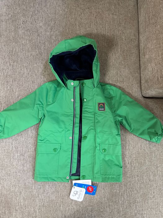 Ветровка новая для мальчика размер 92