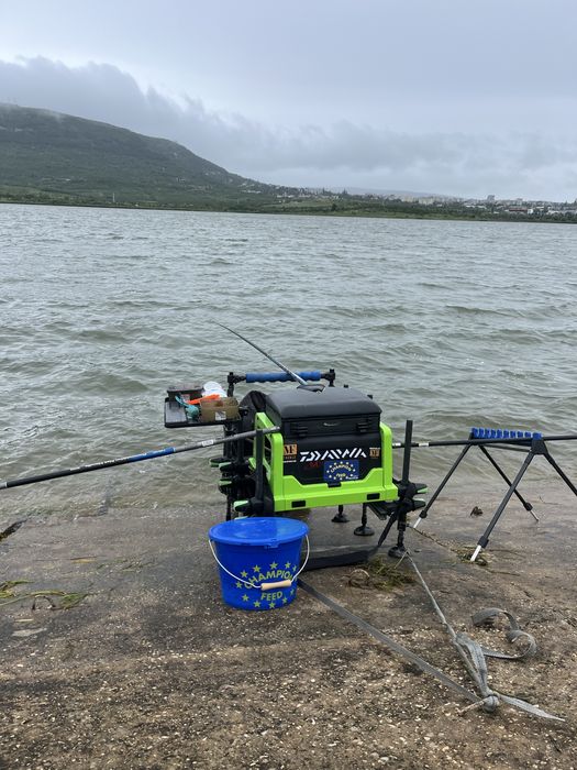 Платформа за роболов maver