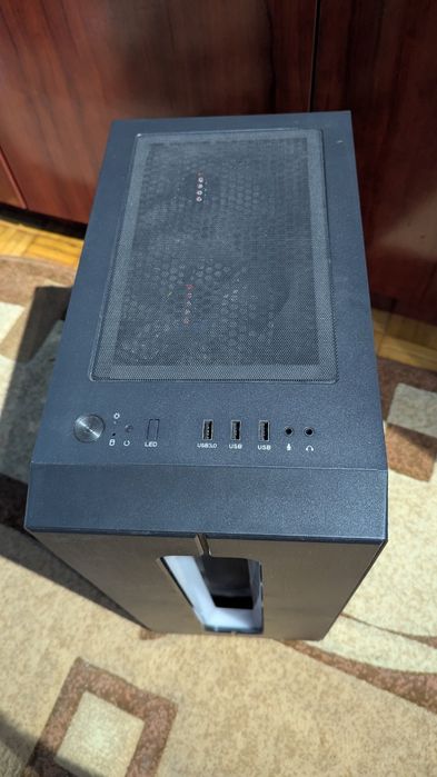 Carcasa pc cu 6 ventilatoare rgb telecomandă