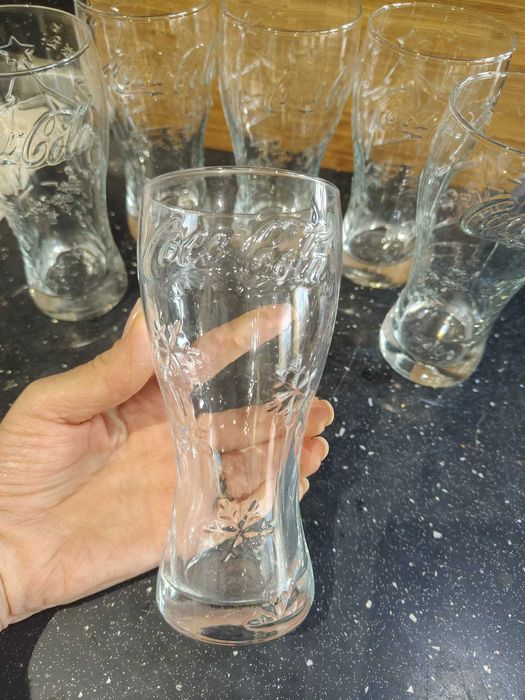 Коледни     чаши