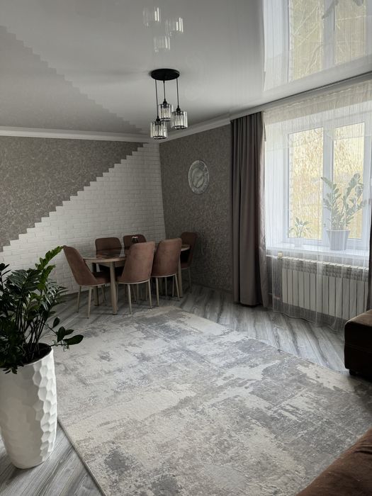 Продам 4х комн квартиру 92 кв