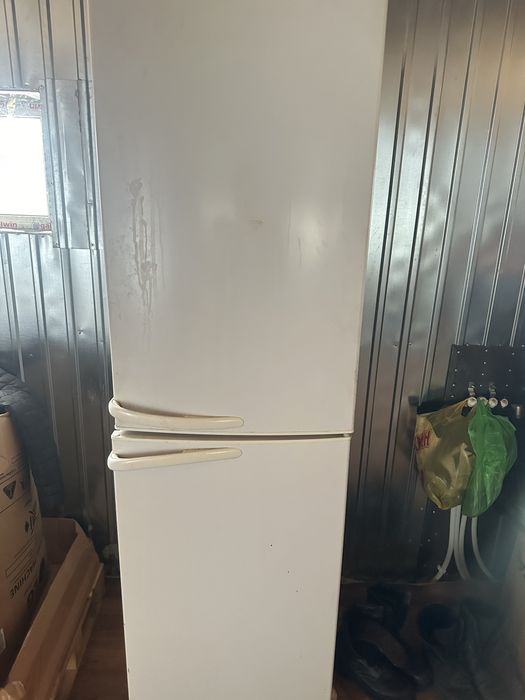 Холодильники оба в рабочем состояние!