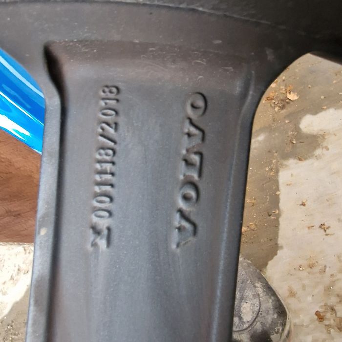 Volvo V60  20" джанта с гума