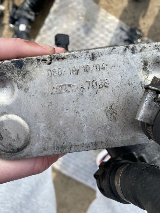 Маслено тяло за BMW 535D 272кс