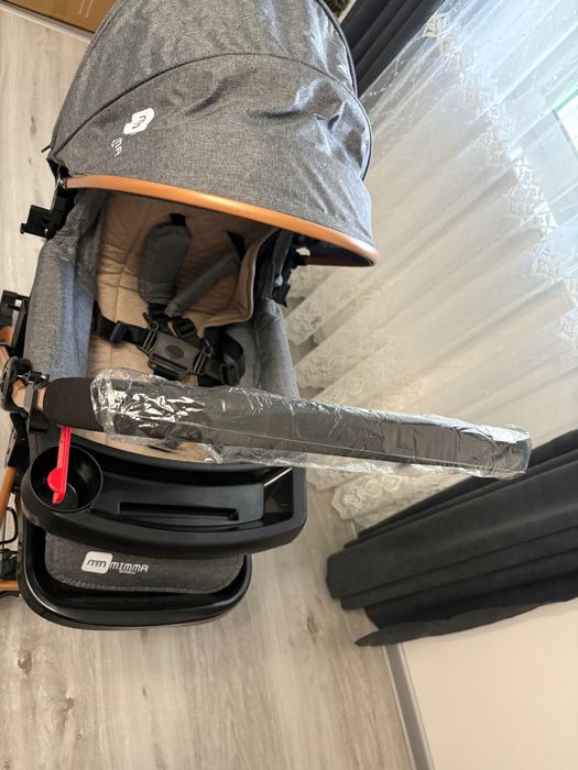 Чисто нова бебешка количка 2 в 1 плюс чанта за родители