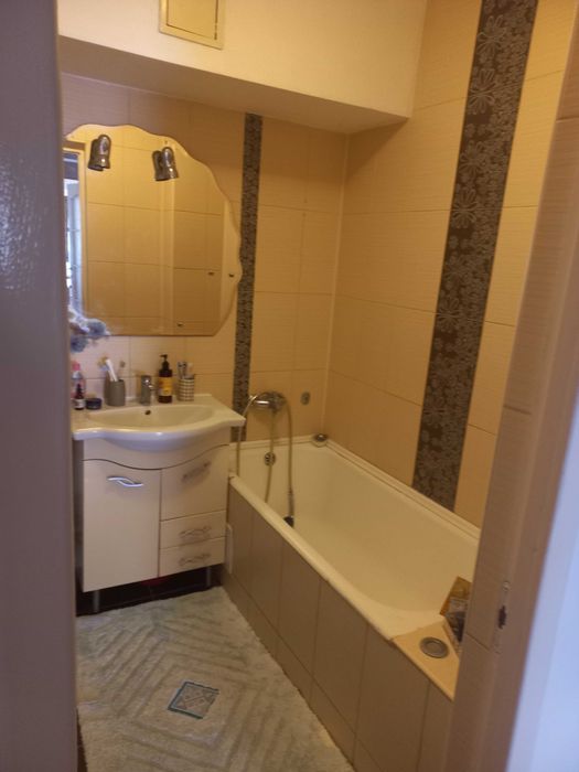 Inchiriez apartament 2 camere