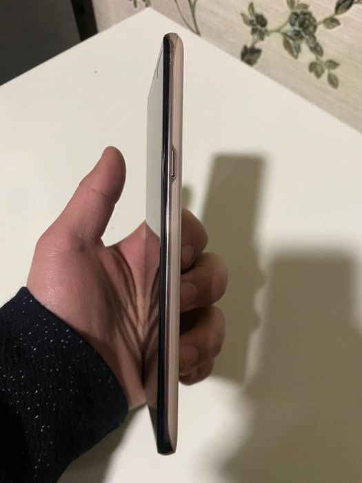 Samsung s10 5G   8/256 ( 2mln sum)