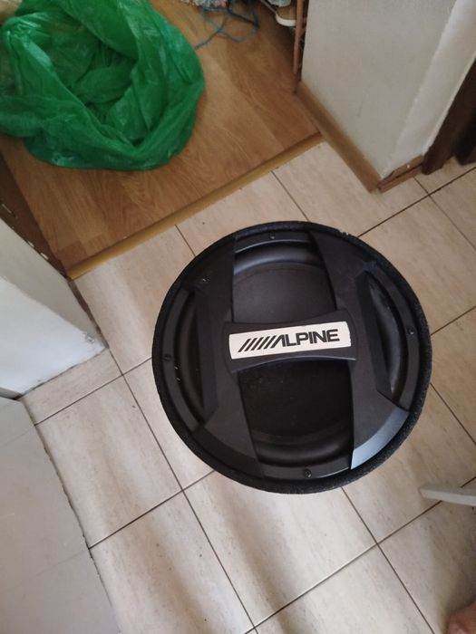 Subwoofer auto Alpine