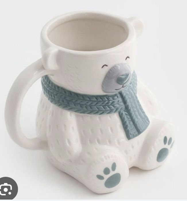 Cana termica in forma de urs ce isi schimba culoarea