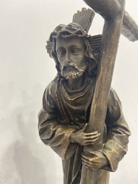 Statueta -Isus cu cruce  / inaltime 31 cm