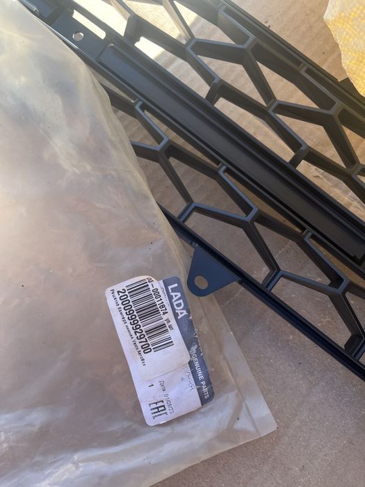 Продам запчасть на Лада Веста