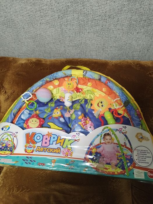 Детский развивающий коврик