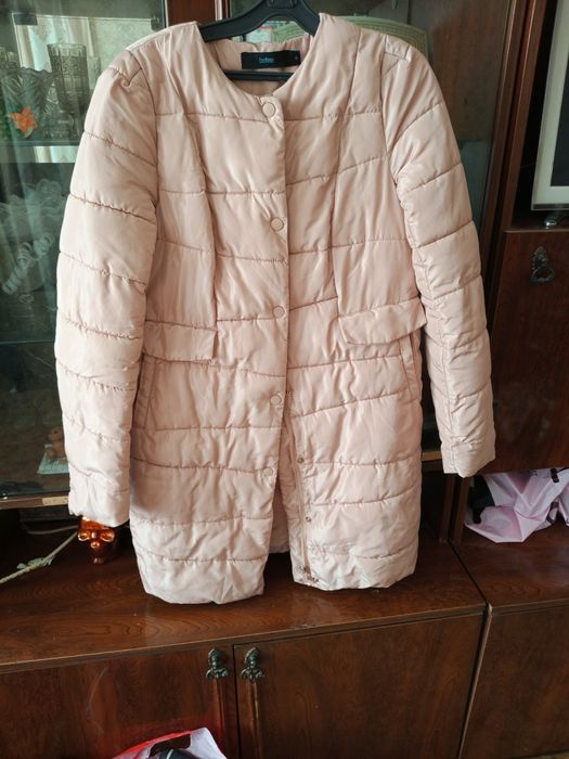 Продам куртку весеннюю