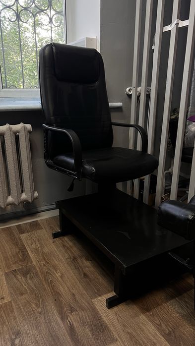 Продам педикюрное кресло
