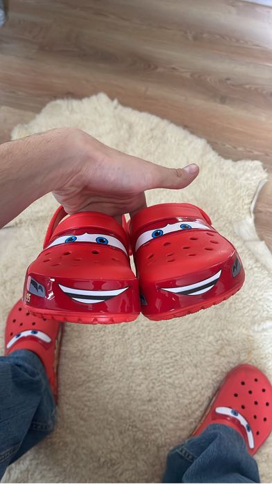 Crocs McQueen 37