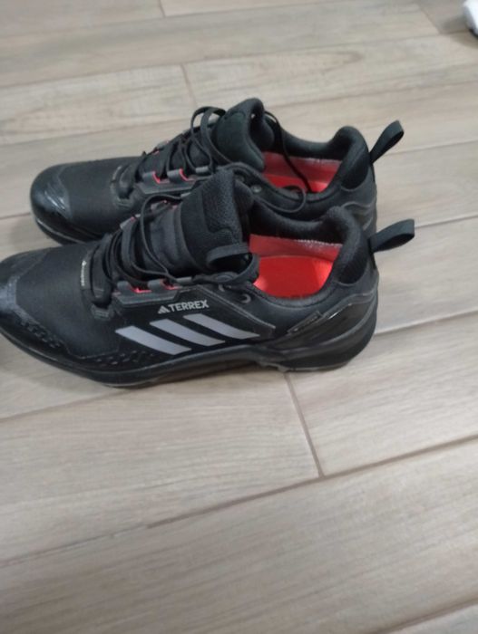 Мъжки маратонки/нови