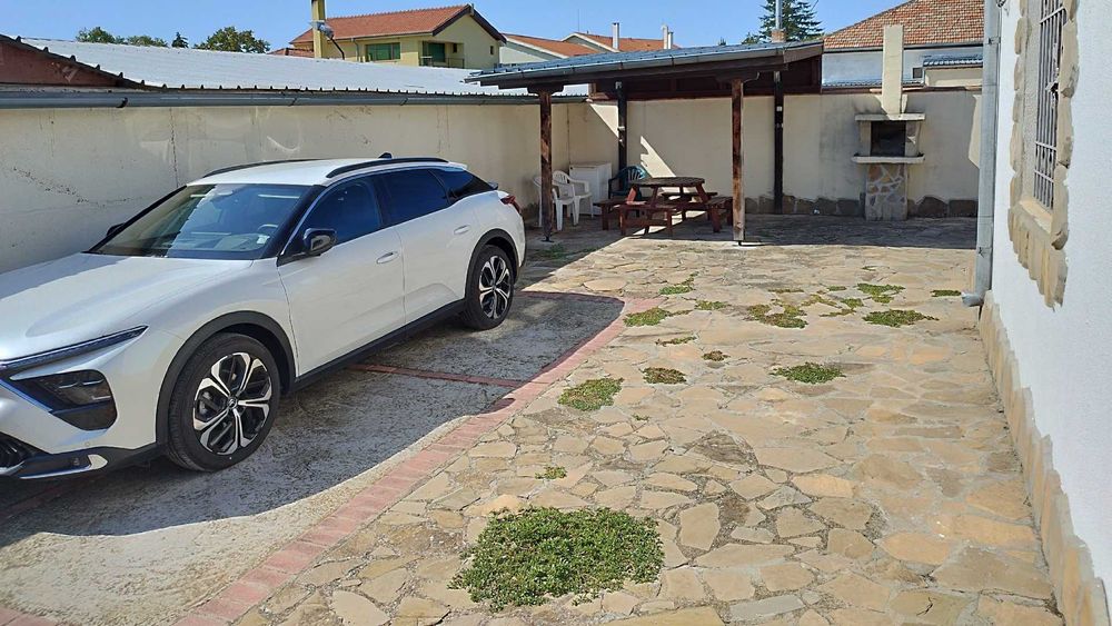 Продава се Къща в Каблешково - 150 кв.м за 1400 €/кв.м - Снимка #2