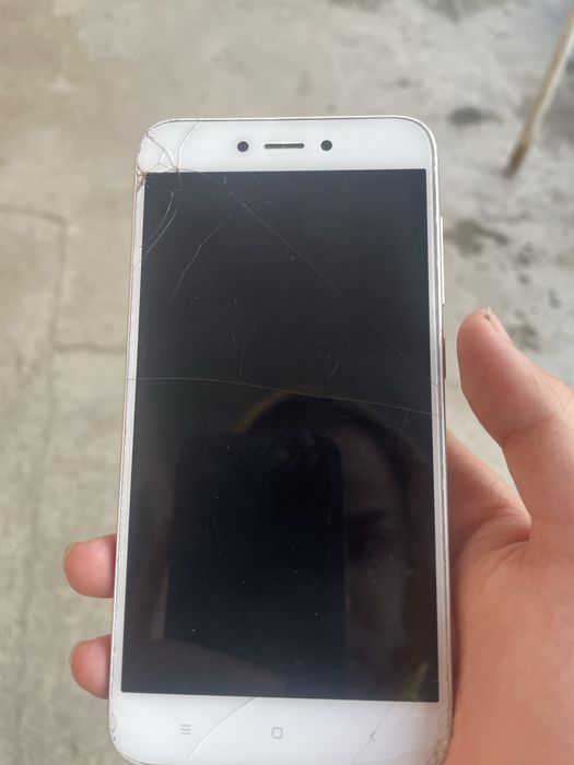 Redmi 5 a holati yaxshi