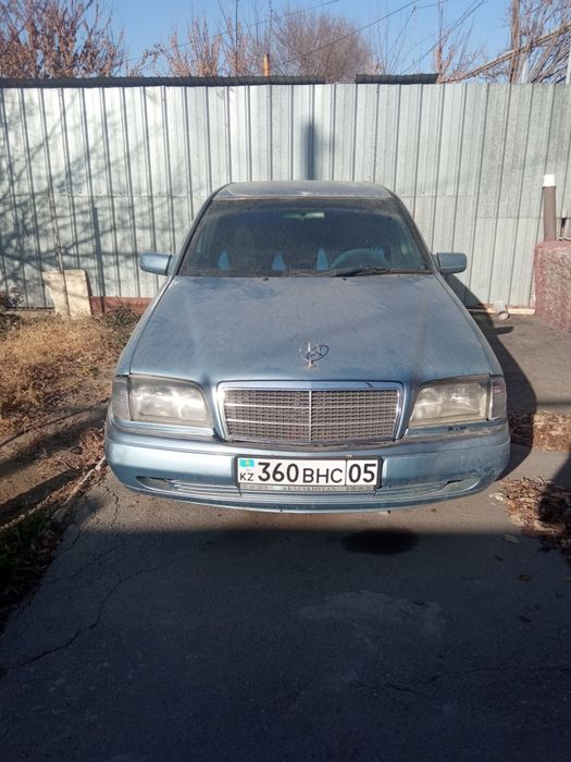 Продам Мерседес 220