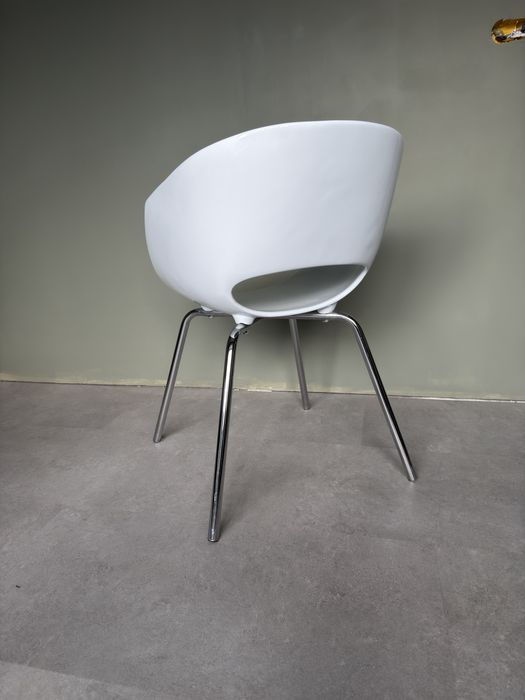 Дизайнерски италиански столове за кухня “Orbit”