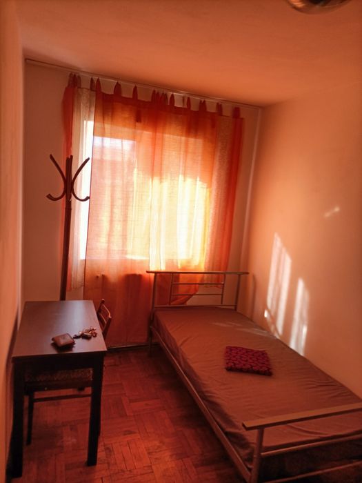 Inchiriere apartament  doua  camere