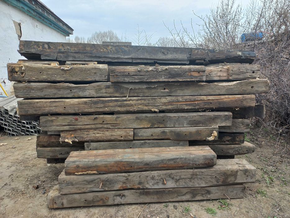 Продам шпалы б/у, доски половые, стройматериал