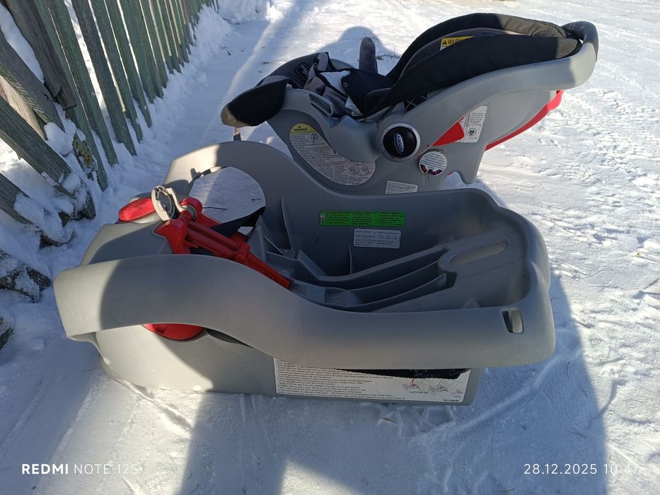 Продаю автокресло 0+ 1.5 года