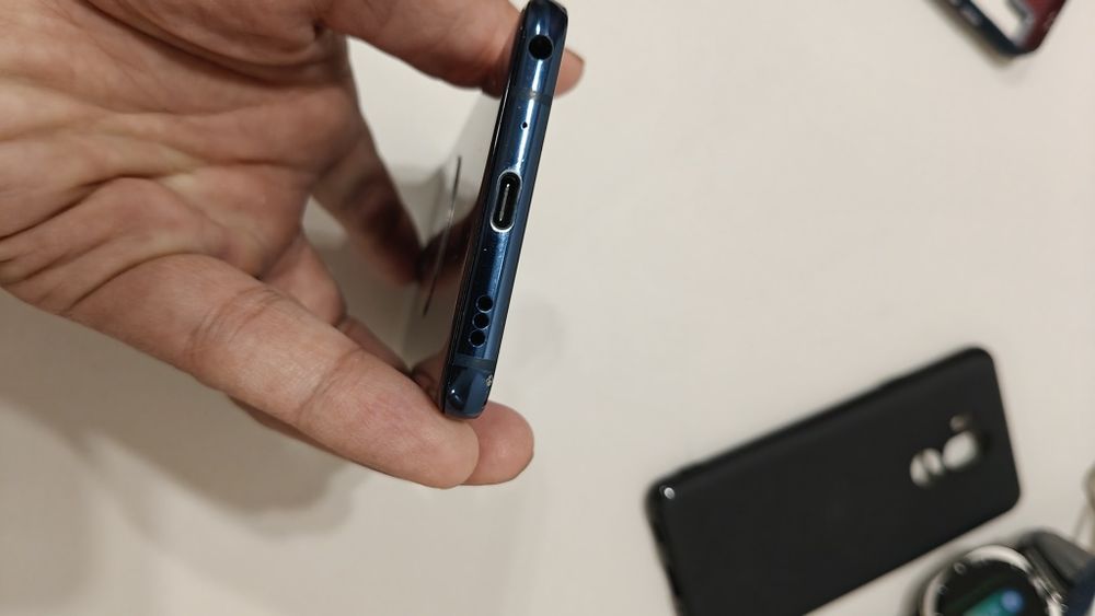 LG G7 Think Q, 64 GB