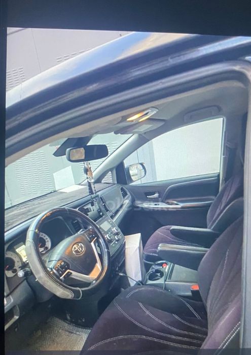 Toyota Sienna  2018г.