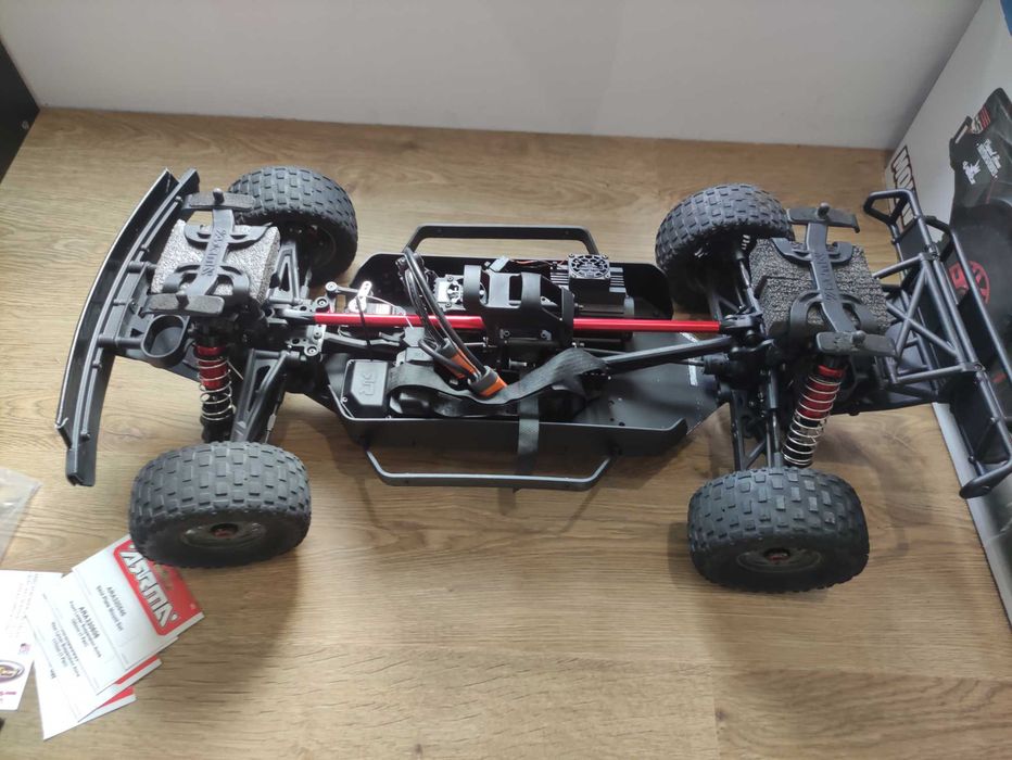 Arrma Mojave 6S v2