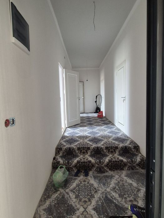 Xovlilik uy 6 sotix 8 honalik 2 dush Termiz Mahallasida