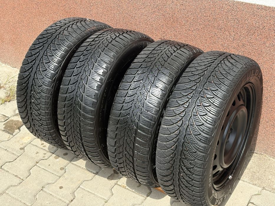 Продавам гуми с джанти 205/55/16 от Toyota