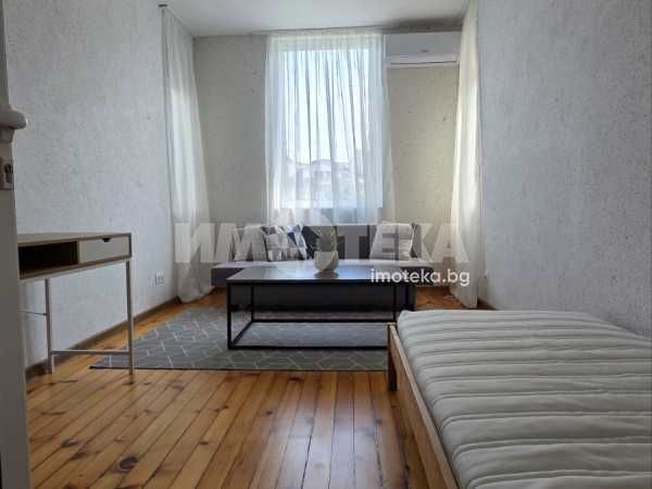 Дава се под наем Тристаен апартамент в София, Център - 110 кв.м за 698.19 € - Снимка #4