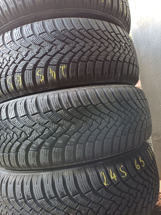 Гуми 245/65/17 Фалкен
