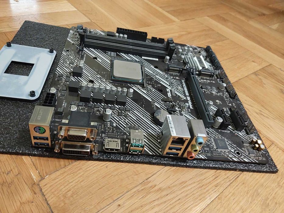 AMD Ryzen 7 3700X + Asus Prime B550M-K