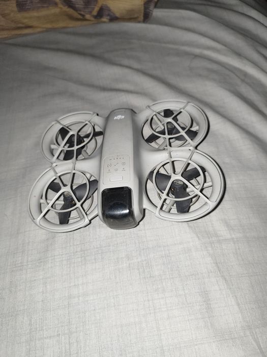 DJI neo селфи дрон