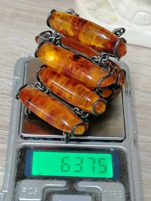 Винтидж, немска, масивна сребърна гривна Fishland с балтийски кехлибар