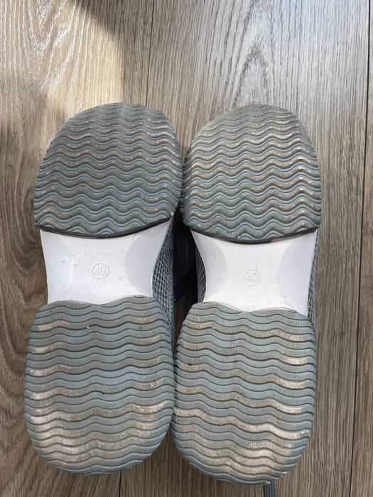 Adidasi dama marimea 40