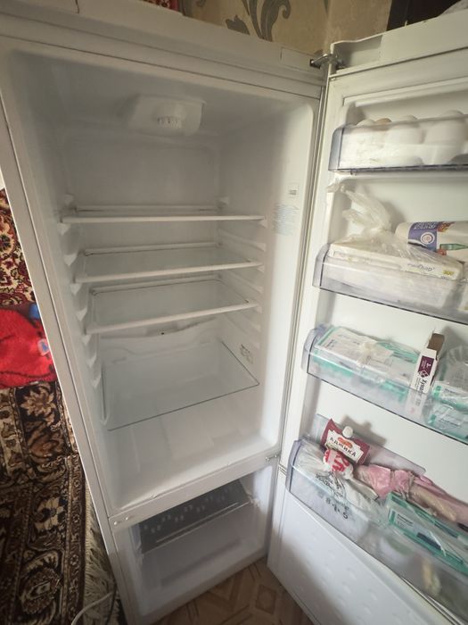 Продам холодильник