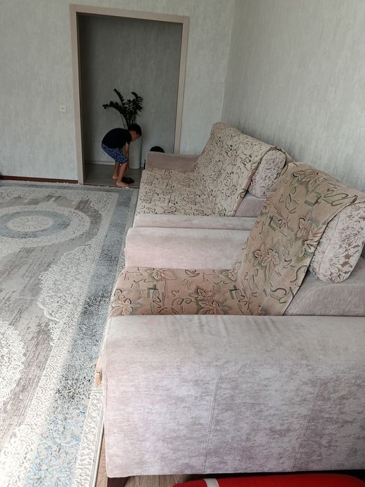 Продам диван с креслом в отличном состоянии