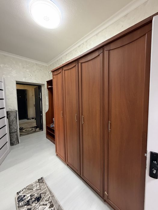 1 xonali yangi kvartira ijaraga beriladi