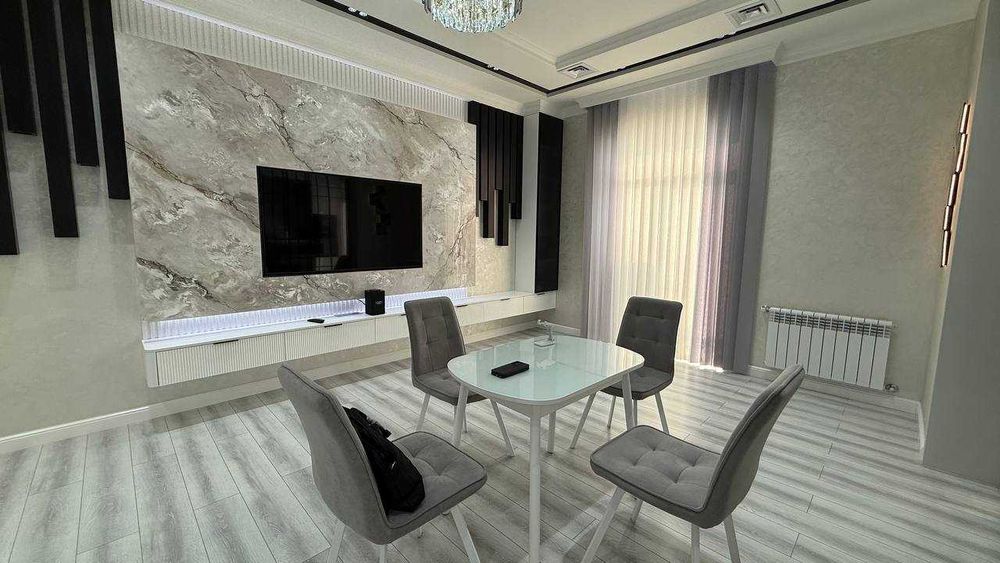 Шахар маркази Почта 5 қаватда 2 хонали квартира сотилади. ID: 1559