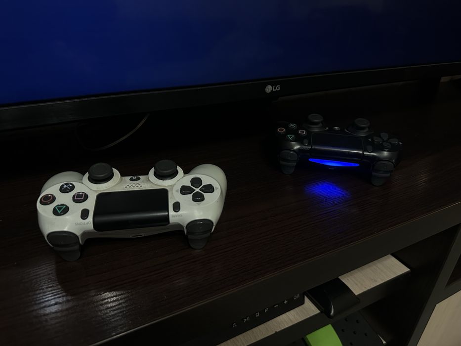 PlayStation 4 Slim 1tb