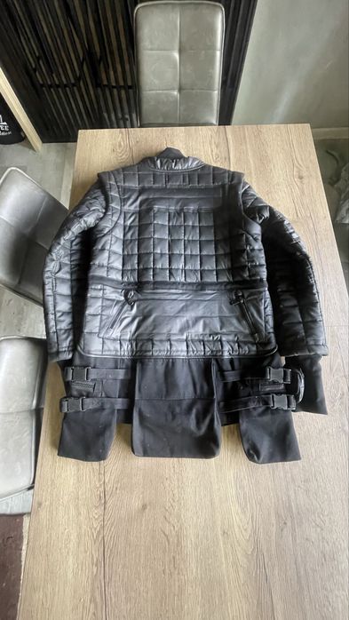 Стильная куртка. Ограниченый выпуск.