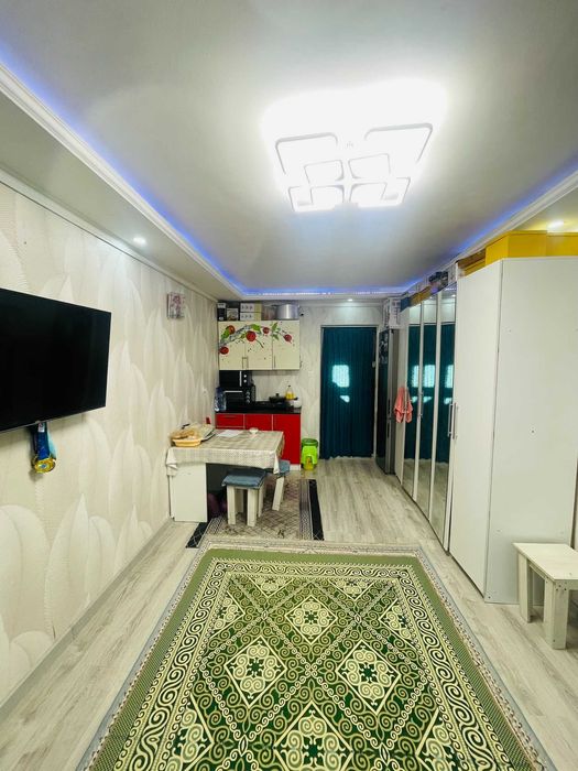 1 комн 3300  на 8 мик