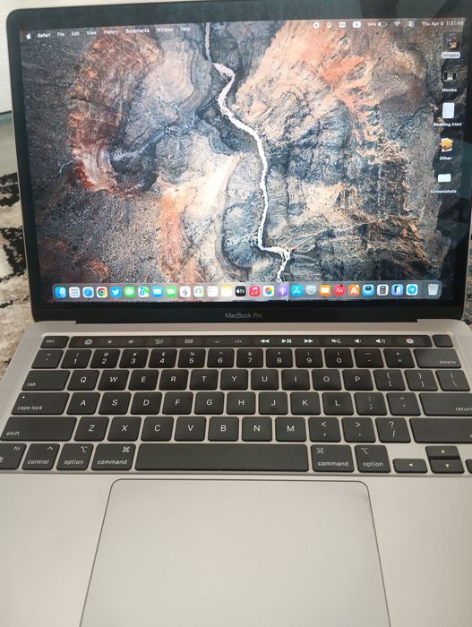 Macbook pro M2 13.3